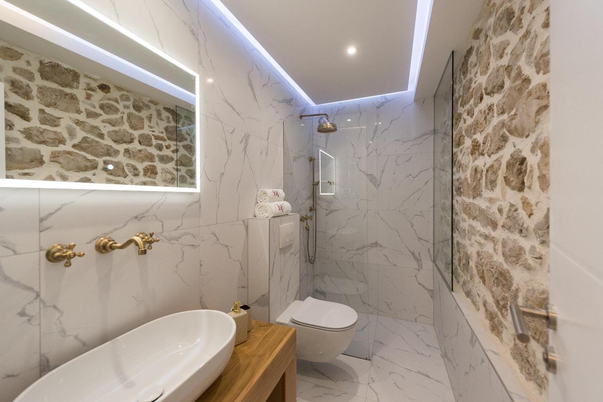 10 Heritage Rooms Zadar Bagian luar foto