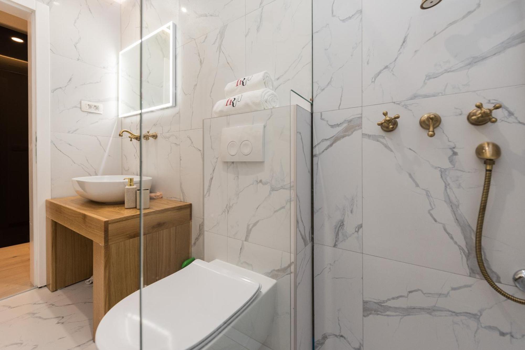 10 Heritage Rooms Zadar Bagian luar foto